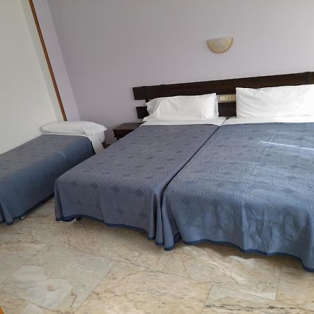 Hotel Os Carballos Сигуейро Екстериор снимка