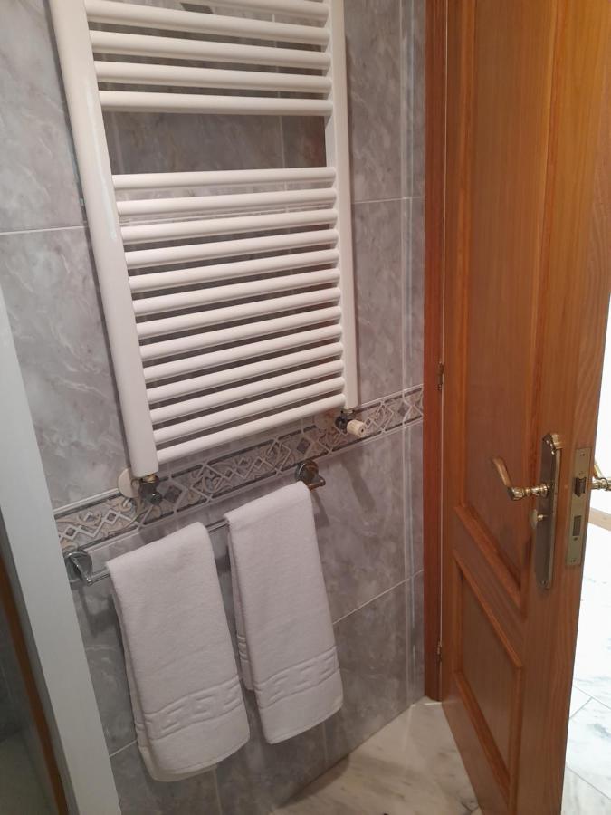 Hotel Os Carballos Сигуейро Екстериор снимка